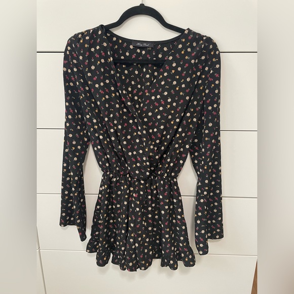 Honey Punch black floral short dress with long flair bell sleeves. Size XS - Picture 1 of 4